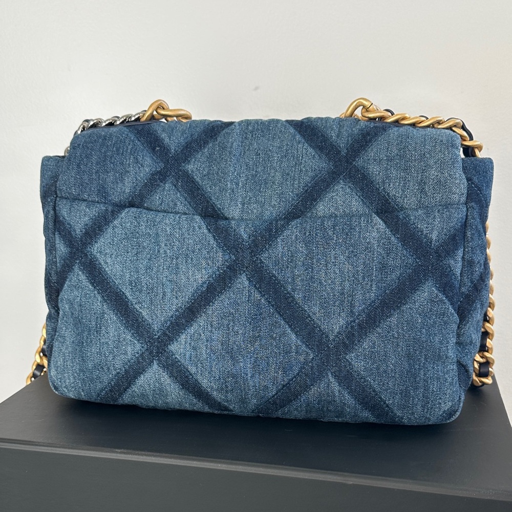 Chanel 19 Bag Denim Shoulder Bag Large - Picture 5 of 17